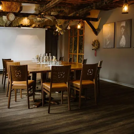 Alpine Perren Hotel 3*