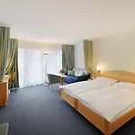 Alpine Perren מלון 3*