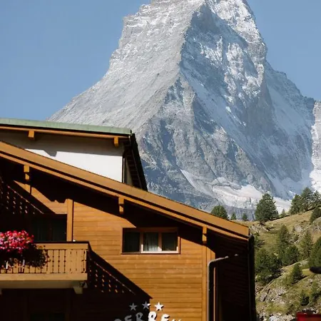 Alpine Perren Szálloda 3*