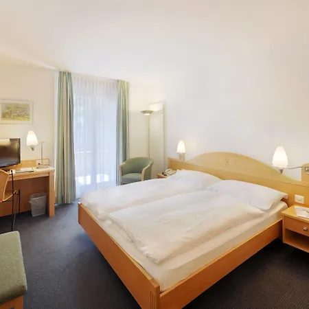 Alpine Perren Hotell 3*