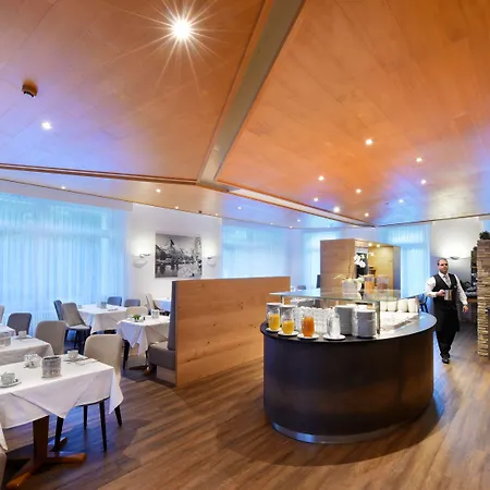 Hotel Alpine Perren 3*