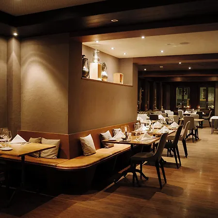 Alpine Perren Hotel 3*